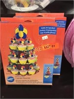 Pair Of Primary Colors Cupcake Stand