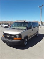 2011 Chevrolet G1300 Express Van