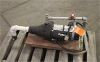 Flo-Tec Water Pump, Works Per Seller