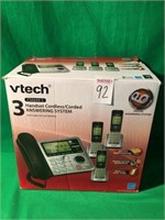 VTECH - 3 HANDSET CORDLESS/CORDED ANSWERING