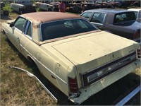 1975 Ford LTD 2dr coupe "black top" -WITH TITLE
