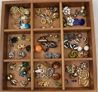 OVER 35 PRS COSTUME JEWELRY EARRINGS INC. SIGNED,