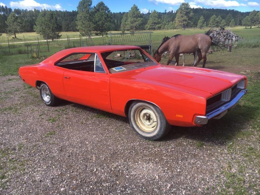 Wayne's Auto Reconditioning Firebird & Charger