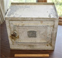 ANTIQUE HOME COMFORT  BREAD AND CAKE CABINET ! LR