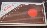 VINTAGE ZITHER , MADE IN MILANO ITALY ! LR