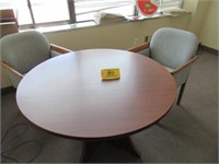 Round table with 2 chairs