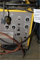 Heliarc 250 AC/DC Welder (ESAB)