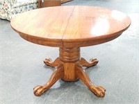 OAK ROUND TOP KITCHEN TABLE W BALL & CLAW LEGS
