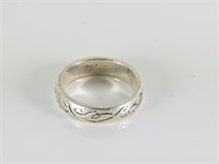 STERLING SILVER CHRISTIAN THEMED BAND RING