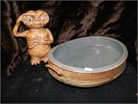 COLLECTIBLE STUDIO POTTERY LARGE SERVING DISH, E.T