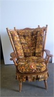 VINTAGE MAPLE SPRING ROCKING CHAIR