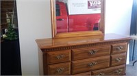 OAK SUMTER DRESSER AND BED