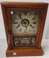 Vintage New Haven Clock Co. mantel clock.