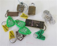 (11) Key chains, various keys and (2) Vintage