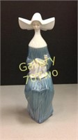 Lladro "Time to Sew" #5501