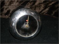 Vintage GE Shelf Clock 4F60 "Dictator"