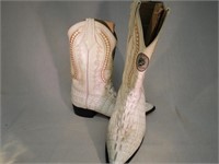 Boots - White alligator, size 9.5
