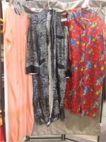 Kimono Robe Black w/Silver Design & Nightgowns