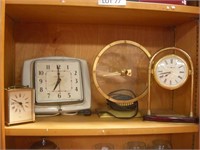 4 Vintage Electric Clocks -as is