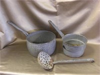 Granite-ware Enameled Pot, Steamer & Dipper