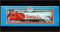 Model Power 6772 Santa Fe H O Locomotive Engine