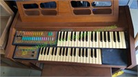 Vintage Wurlitzer Organ with Bench