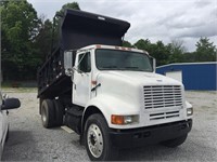 1995 intl 810 with dt466 motor 364,922miles 6sd