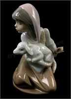 Lladro Porcelain Figure 5484 ' Lost Lamb'