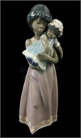 Lladro Porcelain Figure 5608 Child With Doll