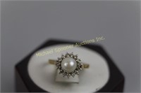 14K YELLOW GOLD RING PEARL AND DIAMOND RING