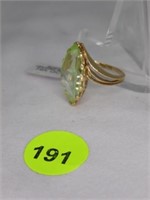 14K YELLOW GOLD RING WITH LIGHT GREEN MARQUISE SHA