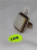 VINTAGE STERLING SILVER & MOTHER OF PEARL RING - S