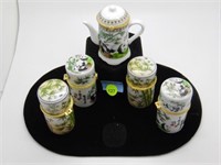 TRAY WITH 5 CHINESE PORCELAIN TOOTHPICK HOLDERS/TR