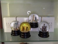 4 PC - SAKS FIFTH AVE. SNOW GLOBES OF NEW YORK SKY