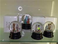 4 PC - SAKS FIFTH AVE. SNOW GLOBES OF NEW YORK SKY
