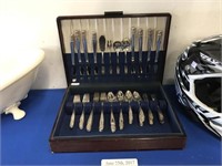 HOLMES AND EDWARDS SEVEN PIECE FLATWARE SET FOR