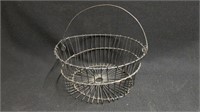 Twisted wire egg gathering basket