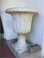 WHITE ITALIAN MARBLE LARGE URNS 4'X 3', 1000 LBS