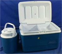 Rubbermaid cooler and water jug