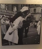 WWII Photo - Smooching in NYC