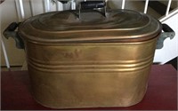 Large oval lidded copper bucket/kettle