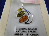 Jewelry - Sterling Silver Amber Pendant