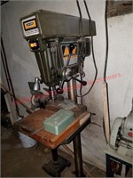 Craftsman 15 _ in 8spd Floor Model Drill Press