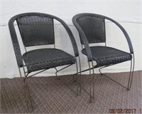 2 metal frame vinyl wicker lawn chairs