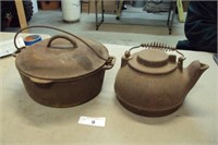 wagner ware cast iron tea pot, #8 Dutch