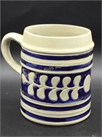 Williamsburg pottery mug