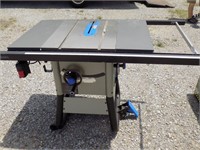 DELTA TABLE SAW