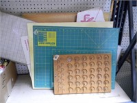 2 ROTARY MATS, QUILTING BOARDS, SPOOL HOLDERS