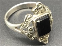Sterling 925 and black onyx antique ring
