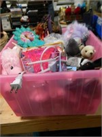 PINK TUB FULL OF TOYS-FROZEN, DOLLS, COLLECTIBLE
